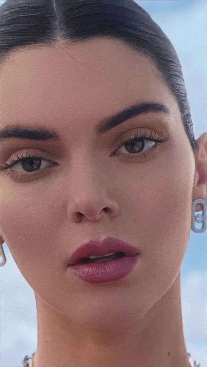 Kendall Jenner 原始照片