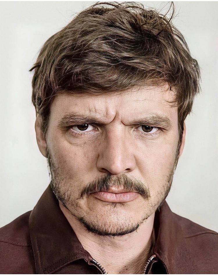Pedro Pascal 原始照片 AI生成动漫素材
